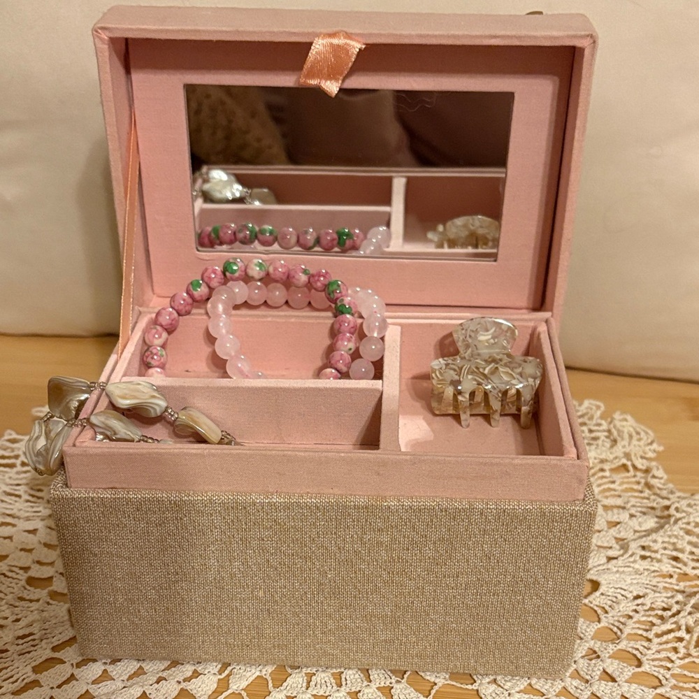 Pier 1 Pink and Gold Embellished Jewelry Box - Picture 7 of 8